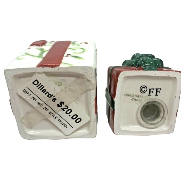 Vintage NOS Fitz & Floyd Christmas Present Salt & Pepper Shaker Set Retired - Picture 3 of 8